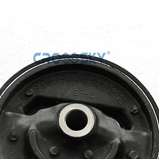 ENGINE MOUNT