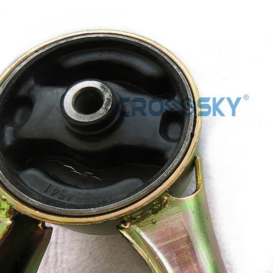 ENGINE MOUNT